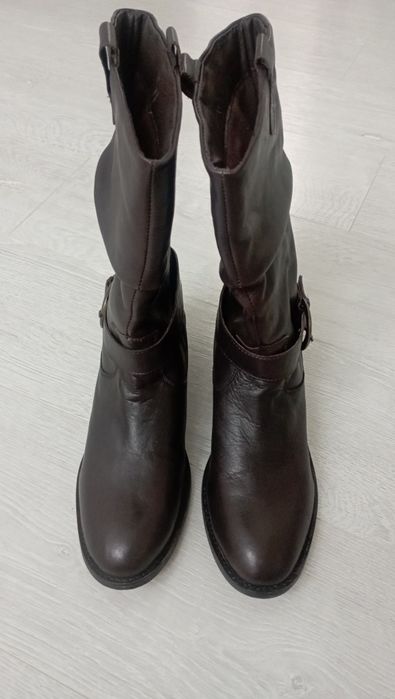 Продам жіночі чоботи , шкіряні, р 41 Wrangler.