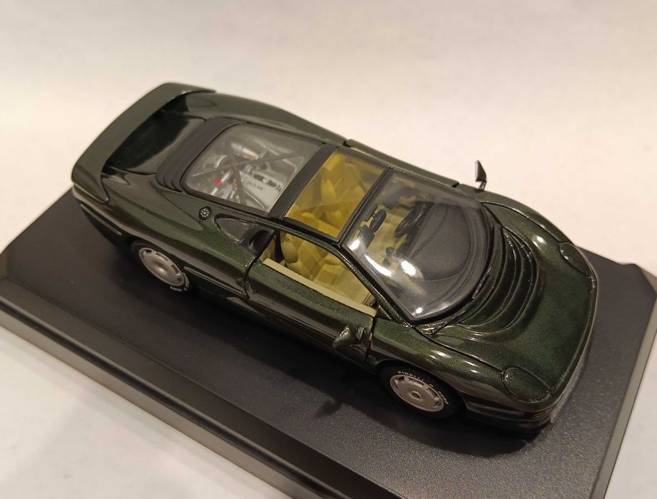 Модель 1992 Jaguar XJ220 - Detail Cars 1:43: 925 грн