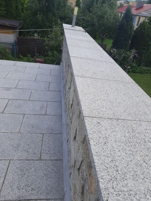 Uslugi ogolnobudowlane  elewacje tarasy balkony bruki montaz szamb itp.