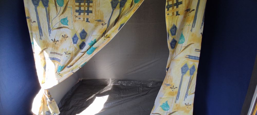 Tenda  Saurium em tecido