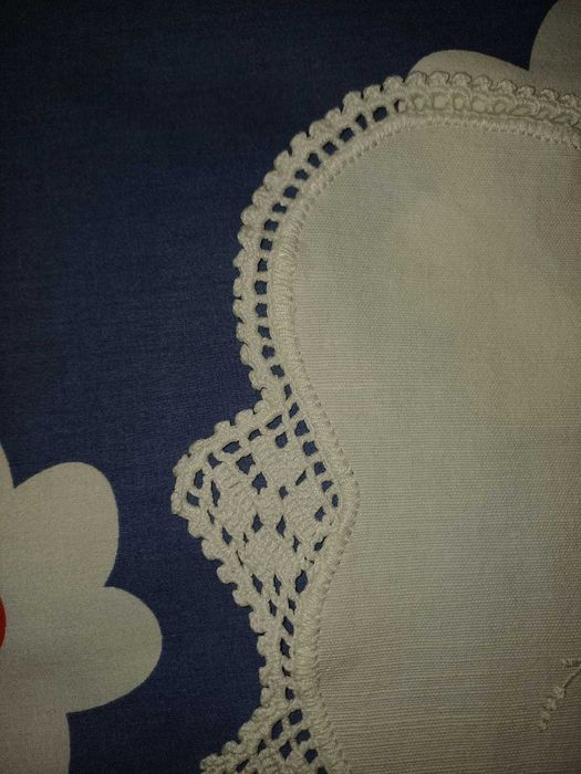 Conjunto de 3 panos de Linho, bordados