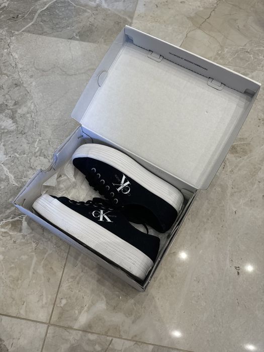 Calvin Klein оригінал 38 розмір