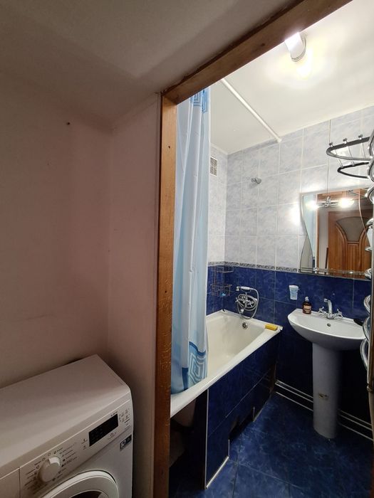 3км Вишенька Мегамолл 6чол є інші варіанти