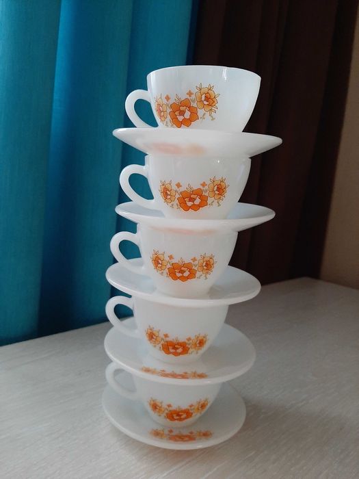Чашки кофейные из матового стекла