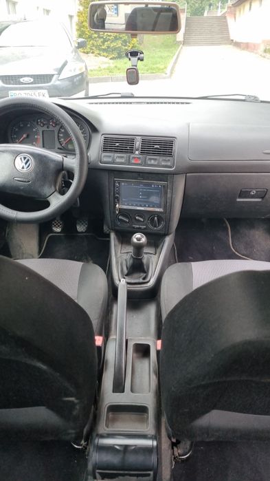Volkswagen GOLF 4 1.4 2002p