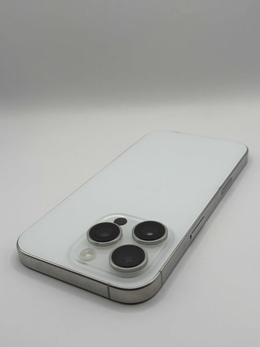 iPhone 16 Pro | stan idealny | bateria 90% | pełny zestaw