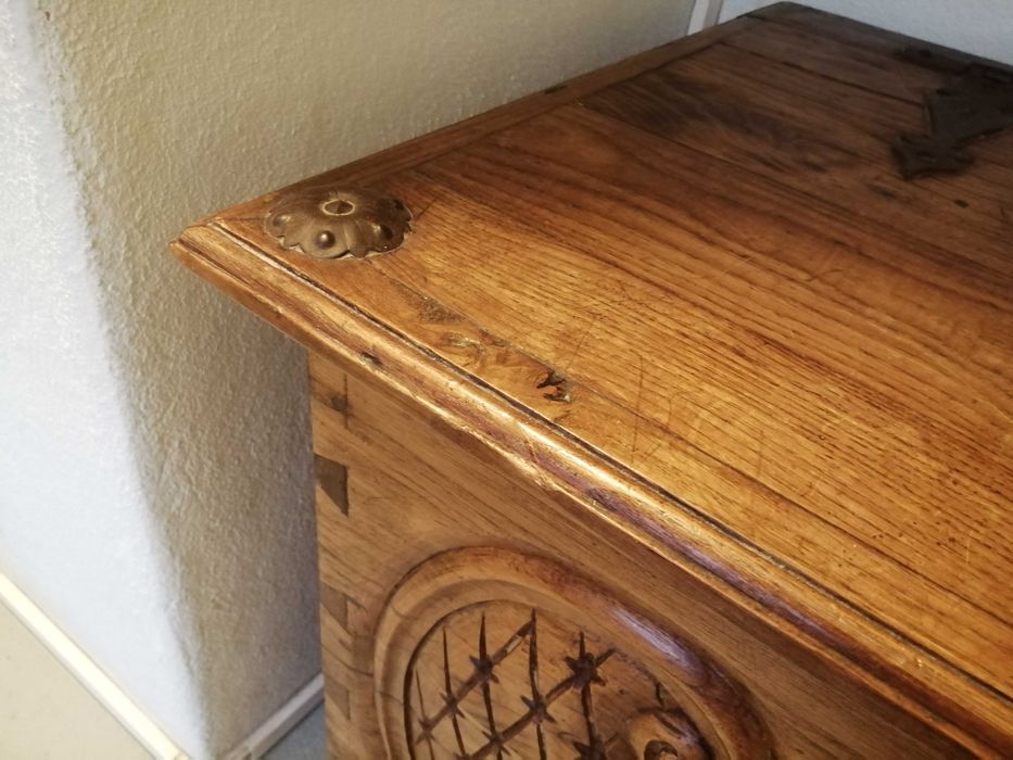 Arca de madeira clássica