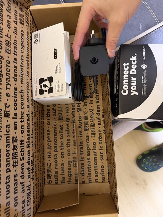 Steam Deck oled 1tb + док станция