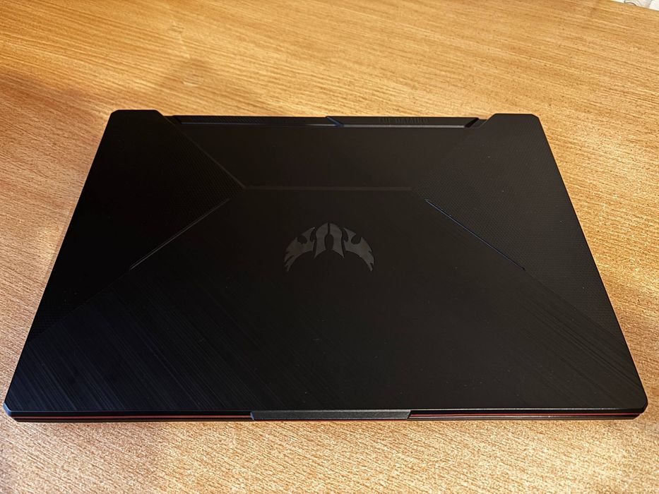 Ноутбук ігровий - ідеальний стан