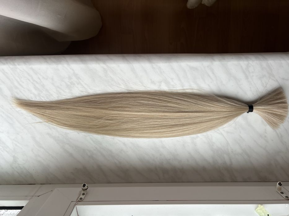 Натуральные волосы б/у 130гр 65см