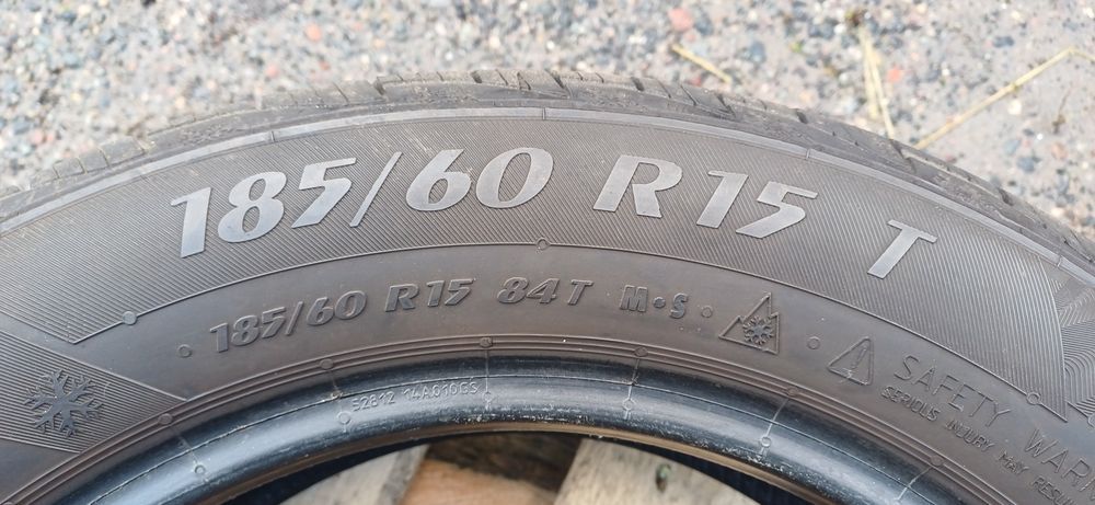 185/60R15 84T MATADOR , dwie używane opony zimowe.