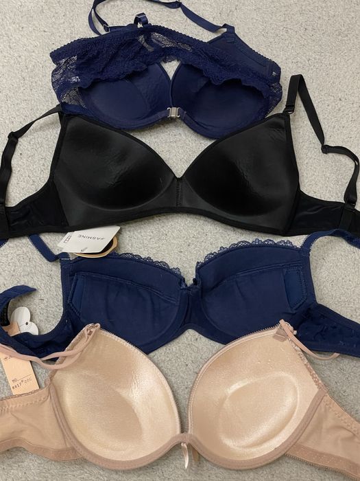 Бюстгалтери жіночі