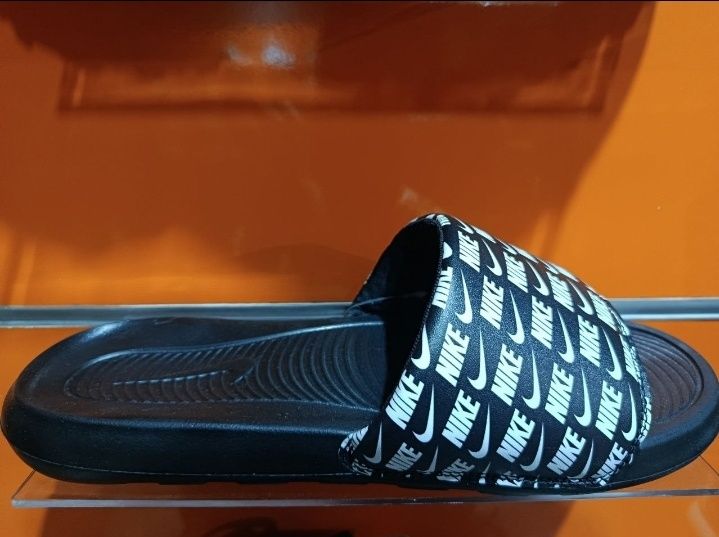 Шльопанці оригінал Nike