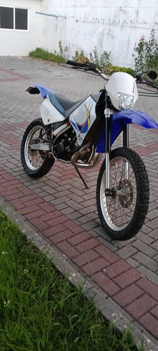 Moto AJP 50 estimada