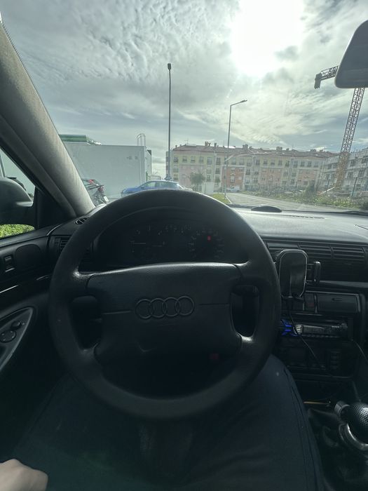 Segue para venda Audi A4 B5