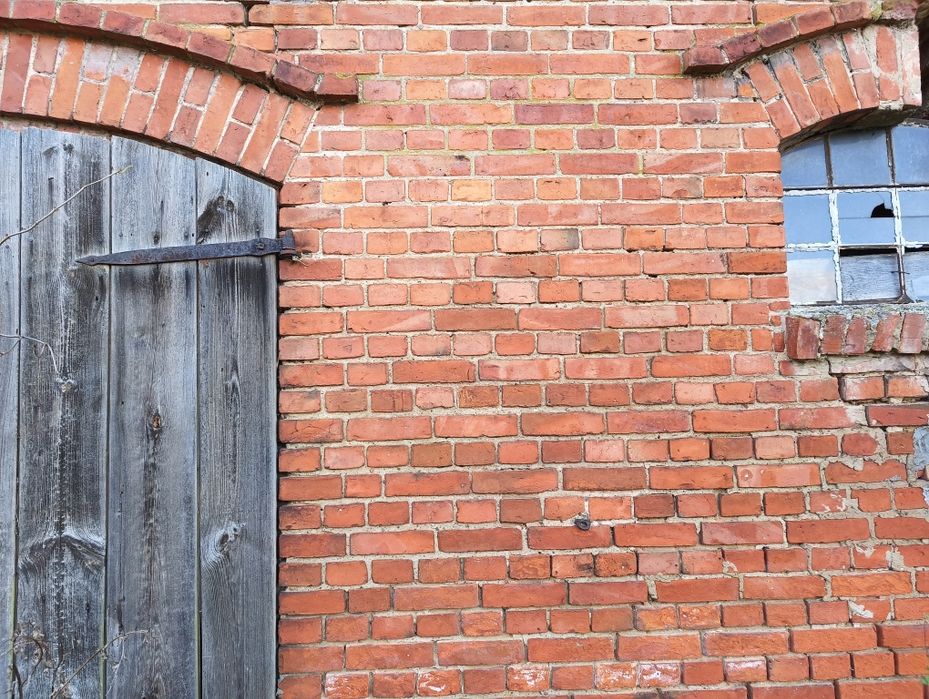 Sprzedam poniemiecką cegłę rozbiórkową