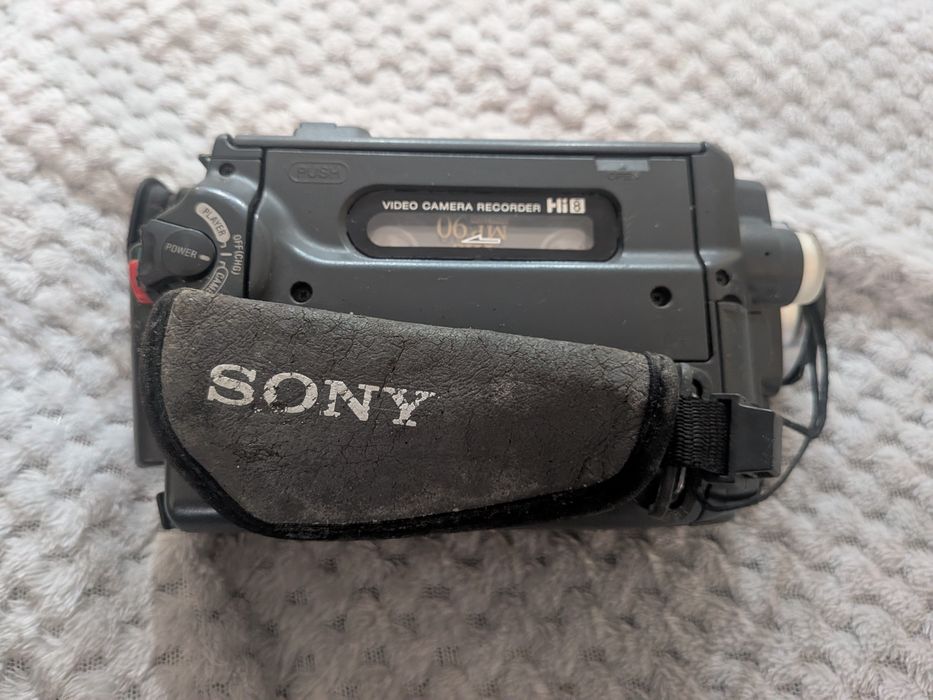 Ретро відеокамера Sony Handycam CCD-TR748E б/в стан невідомий