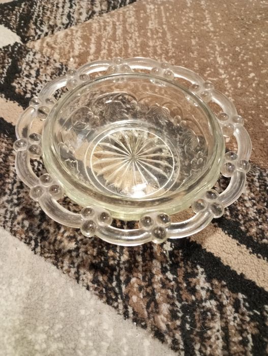 Sprzedam miseczkę szklaną kryształ