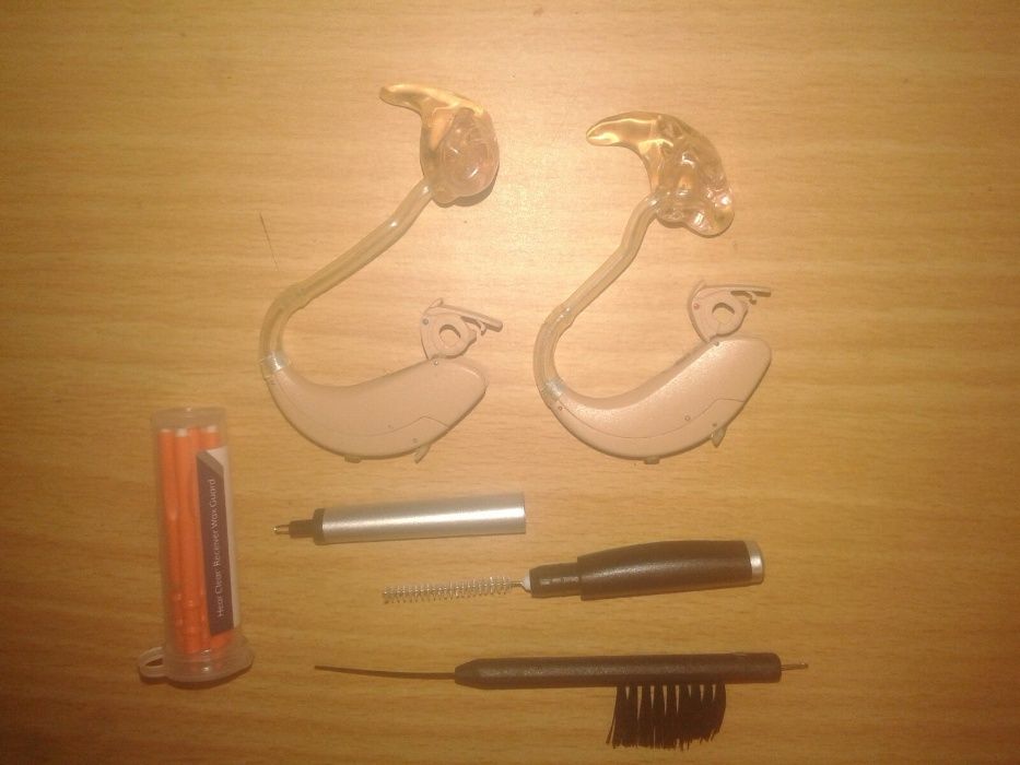2 Слуховых аппарата Unitron Hearing