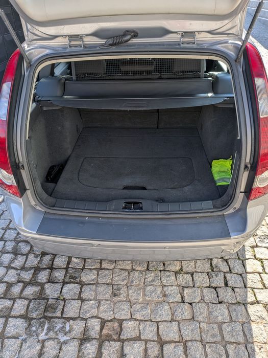 Volvo V50 1.6D 109cv (2007) – 175.000 km – Bom Estado Geral e Muito Económica
