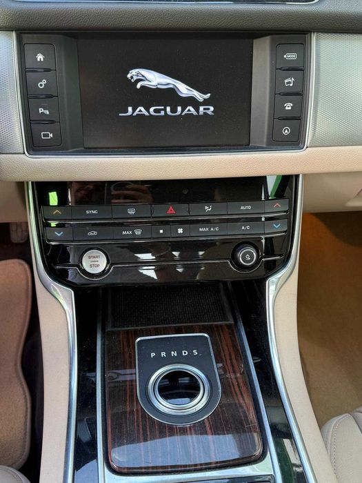 JAGUAR XF II (X260) 2.0 D automático
