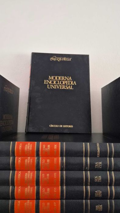 Enciclopédia por ordem alfabética