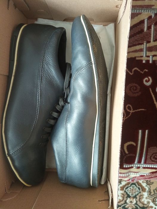 Продам кросівки чоловічі