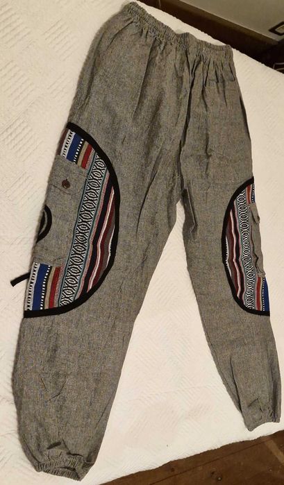 Calças bege e cinzentas com padrão de Algodão (Novos)
Origem: Nepal