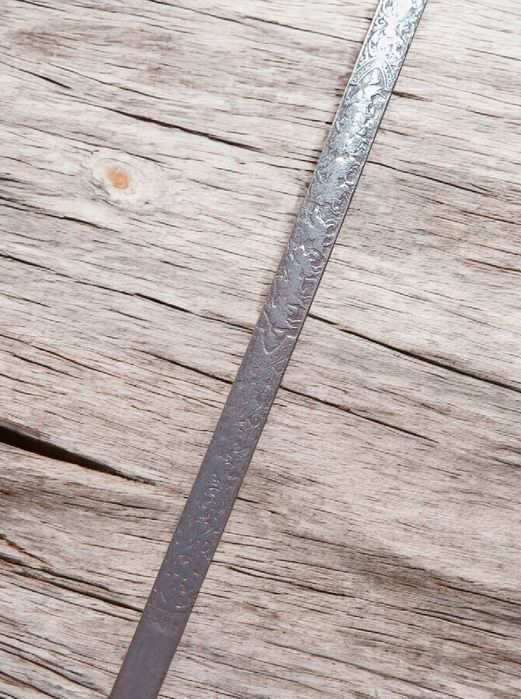 Par de espadas decorativas.