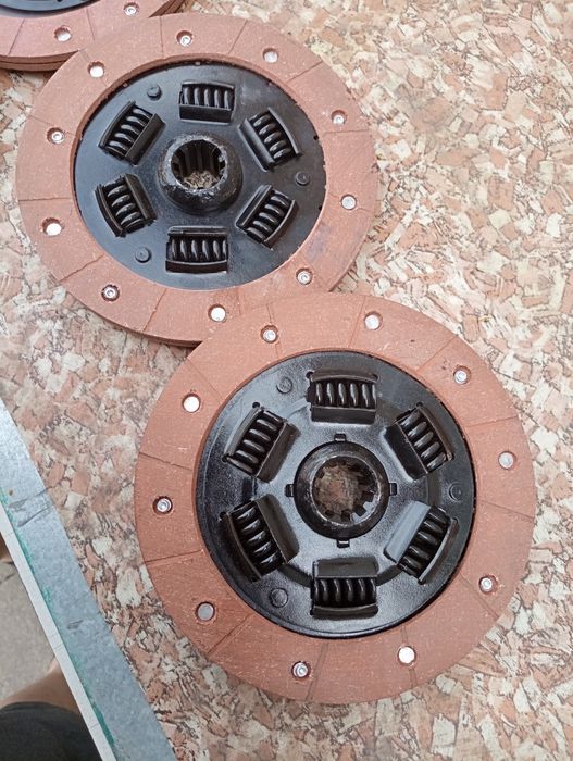 Диски сцепления москвич. МТ.Днепр