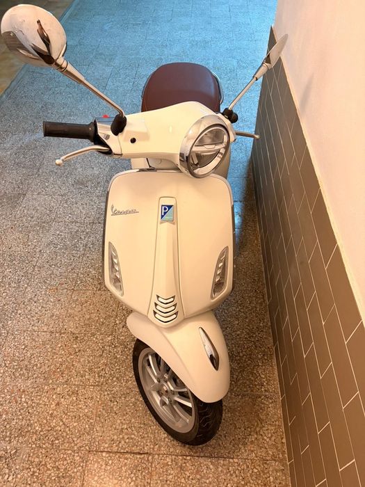 Vespa primavera 125