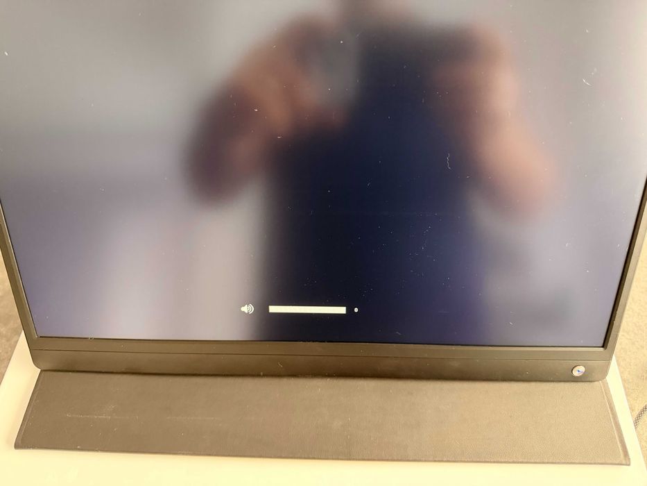 Monitor Portátil Touchscreen UPERFECT 15.6" c/ Bateria (Como Novo)