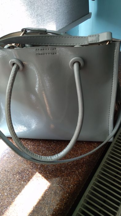 Nowa torebka z połyskiem