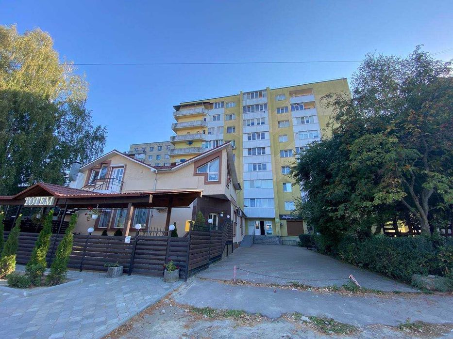 Продаж офісного приміщення по просп.Відродження!