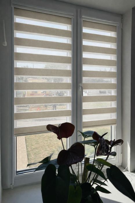 Жалюзі та тканинні ролети на замовлення / День-ніч / Плісе / Дерев’яні