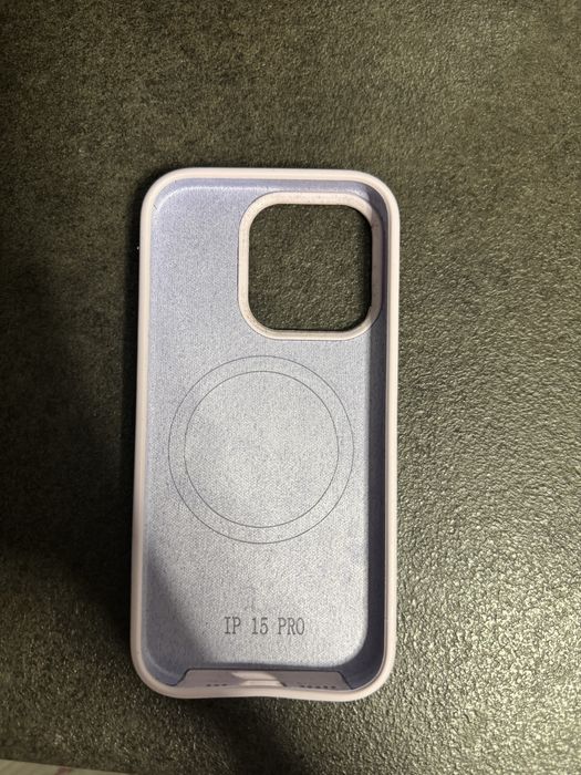 Різні чохли для iPhone 15 Pro