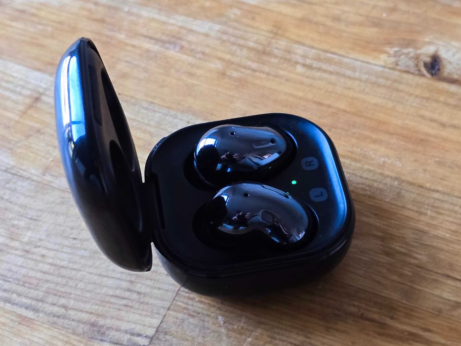 Навушники Samsung Galaxy Galaxy Buds Live Black