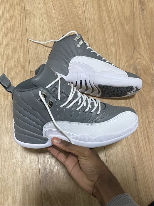 Jordan 12 disponivel