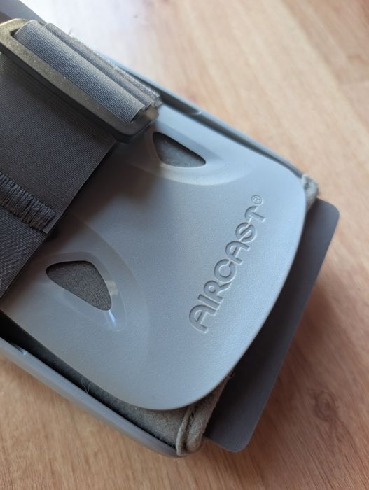 Bota Ortopédica Aircast AirSelect Pneumática – Tamanho Large – Como Nova