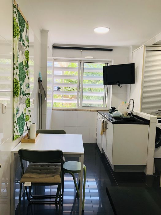 Quarto renovado  Sete Rios