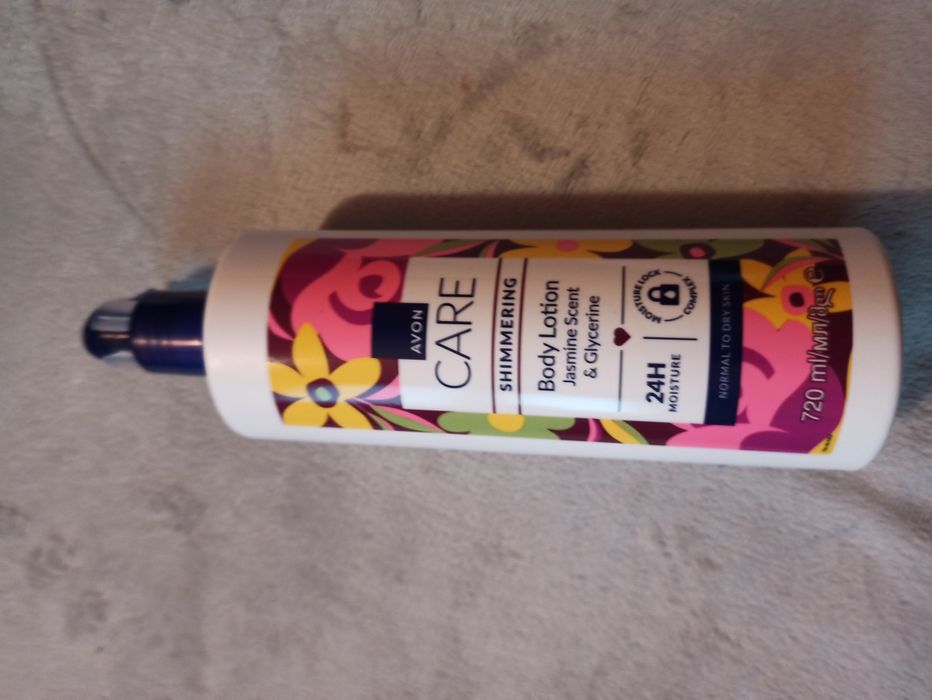 Avon - Care - Balsam do ciała jaśminowy - 720 ml