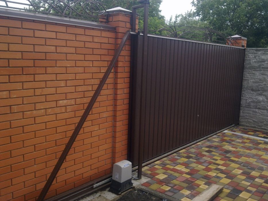 Автоматика для откатных ворот в Днепре. Производим монтаж!