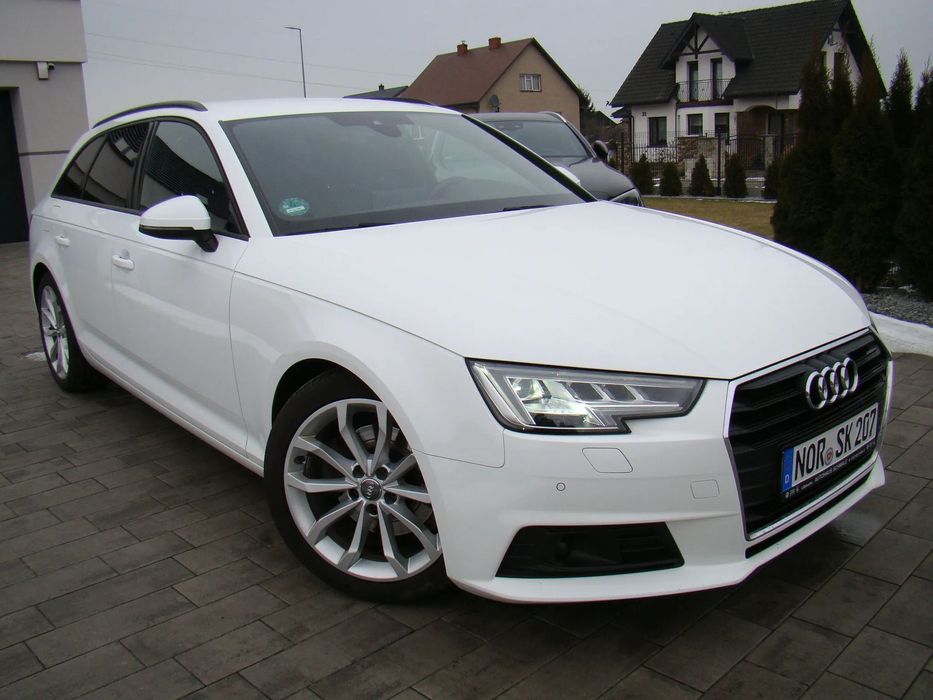 Audi A4 Avant Webasto Lampy Matrix 3 Strefowa Klimatyzacja Alkantara Kamera Hak FV