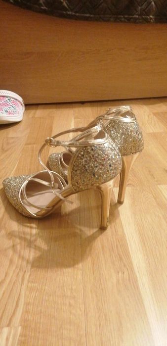 Buty karnawał sylwester rozmiar 40/41 wysoki obcas