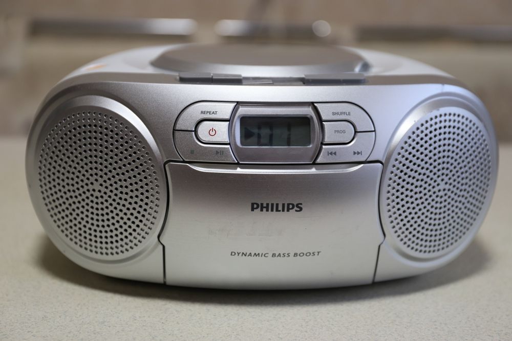 Philips  AZ127/12    fm , cd