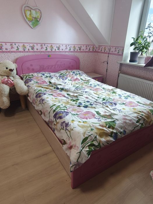 Продам комплект дитячих меблів Cilek Barbie