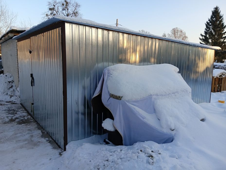 Garaż blaszany 4×5 metrów