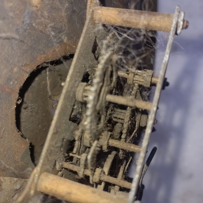 Часовой механизм старинный часы настенные годинник