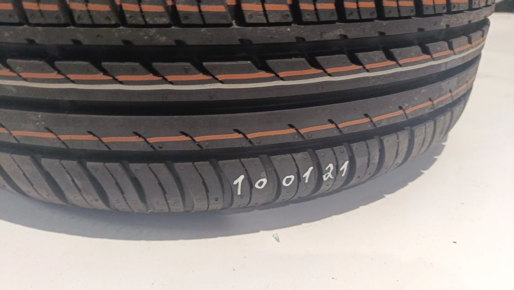 Pneu suplente FORD Fiesta VII (HJ, HF)