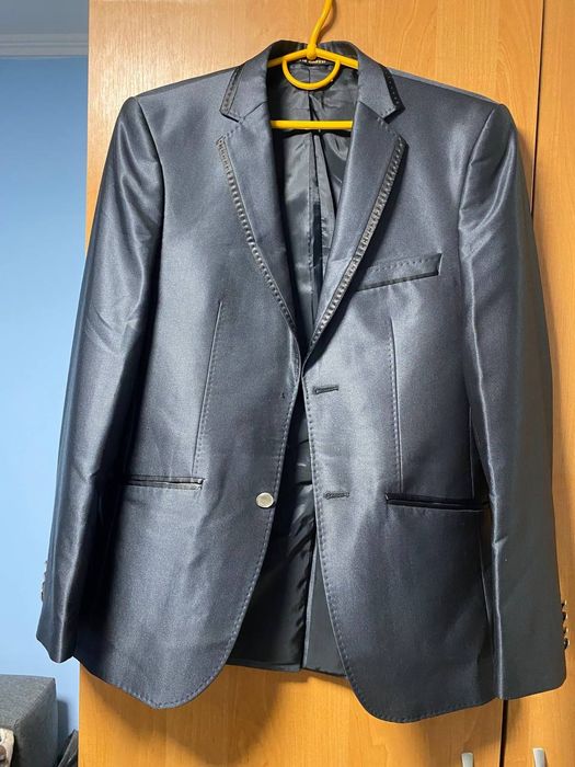 Костюм Carlo Chezzi . Піджак,брюки,рубашка,галстук.